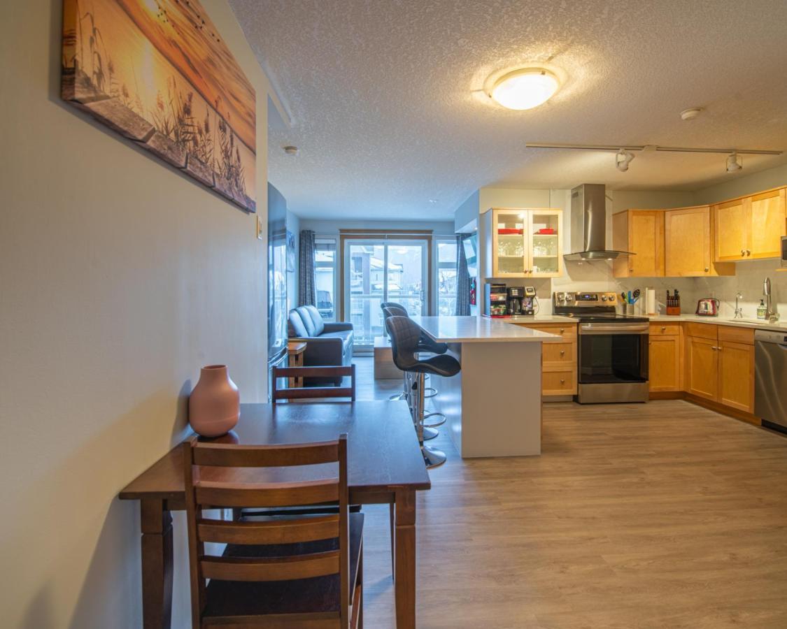 Mountain View 2 Bedroom Condo - Wt Top Floor-401 Canmore Luaran gambar